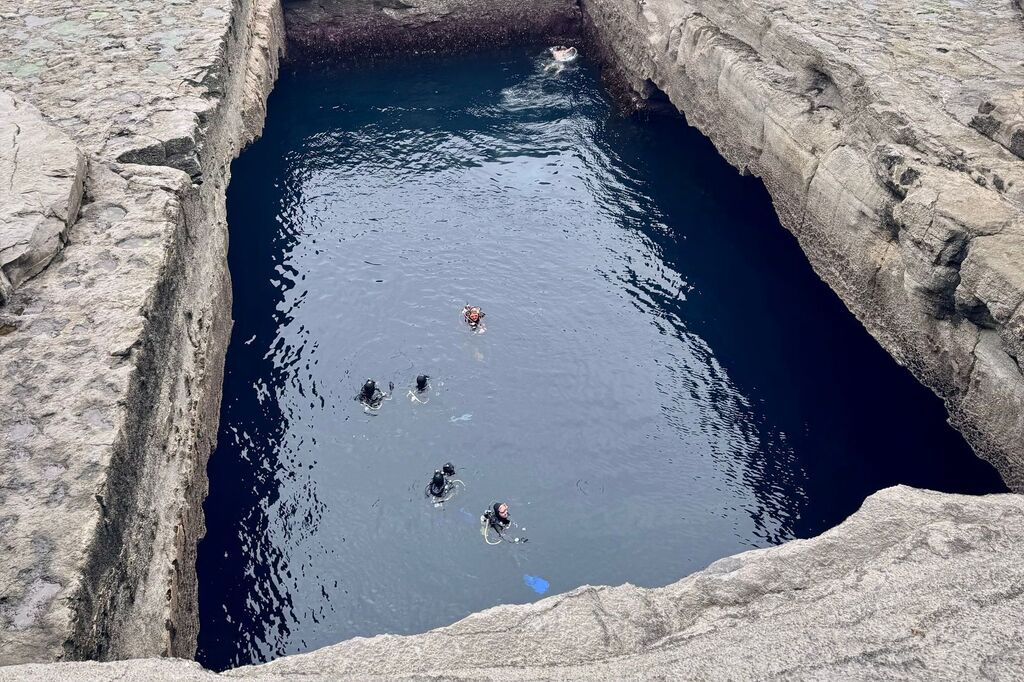 scuba divers ascended in the wormhole, Inishmore, Aran islands