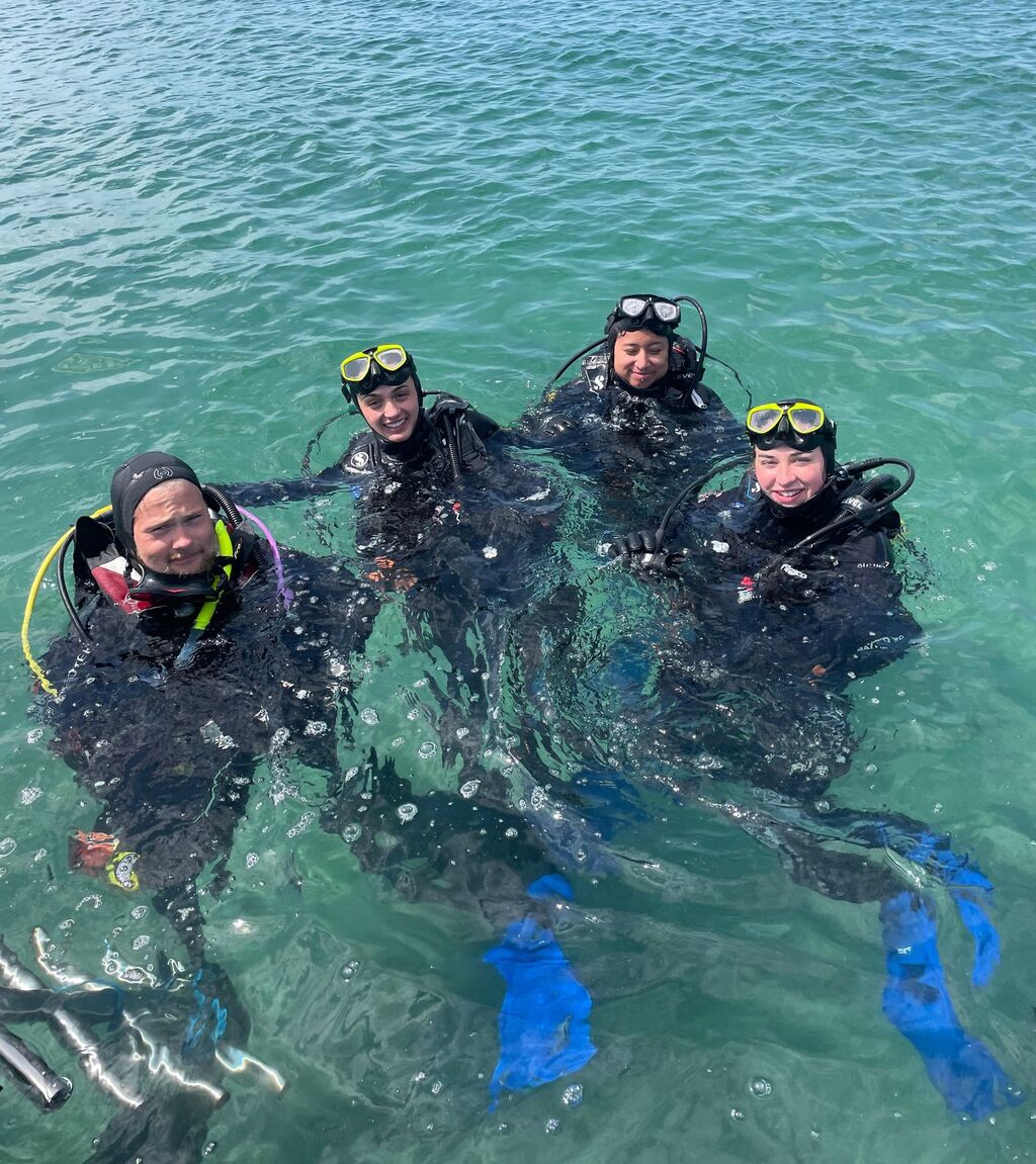 Group of friends Trying Scuba Diving for first time with Dive Aran in Aran Islands